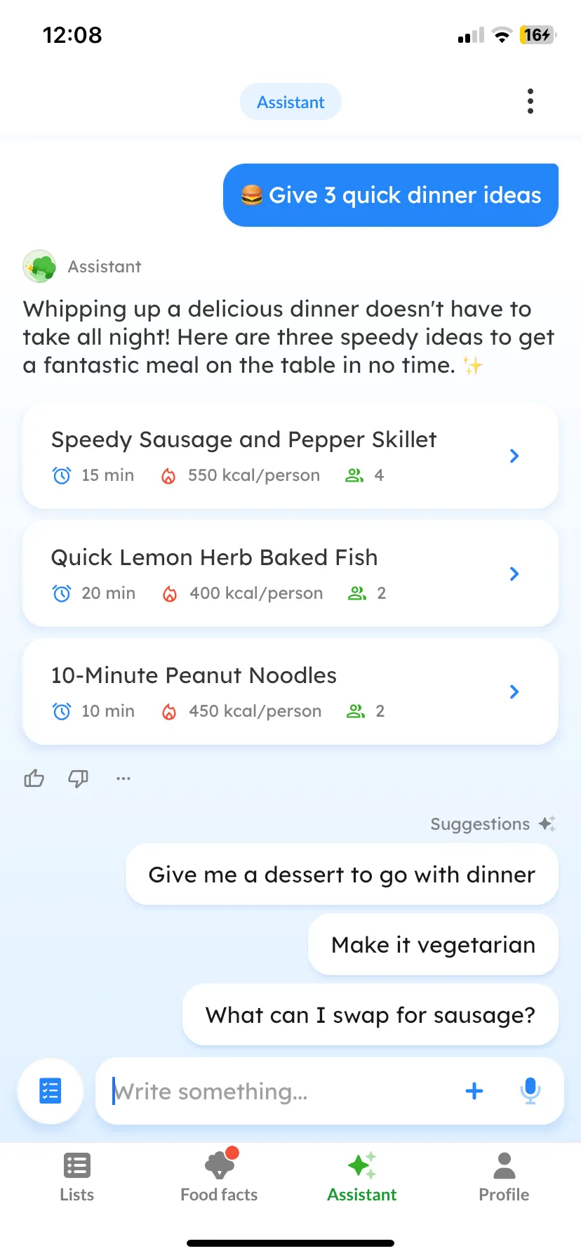 Listonic's assistant answering "Give 3 quick dinner ideas" with Speedy Sausage and Pepper Skillet at 15 minutes, Quick Lemon Herb Baked Fish at 20 minutes and 10-Minute Peanut Noodles, each showing time, calories per person and servings